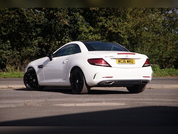 Used Mercedes-Benz SLC 2016 for sale - 76173240: Photo