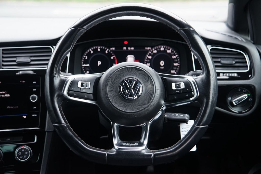 Used Volkswagen Golf 2019 for sale - 77327770: Photo 11