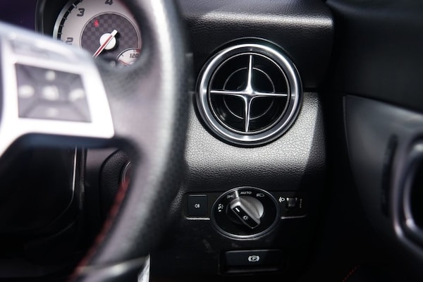 Used Mercedes-Benz SLK 2013 for sale - 75320472: Photo 15
