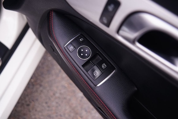 Used Mercedes-Benz SLK 2013 for sale - 75320472: Photo 24