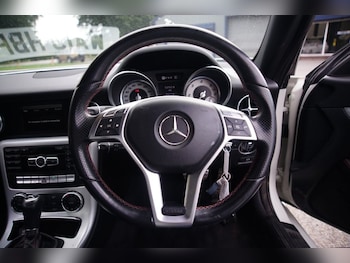 Used Mercedes-Benz SLK 2013 for sale - 75320472: Photo