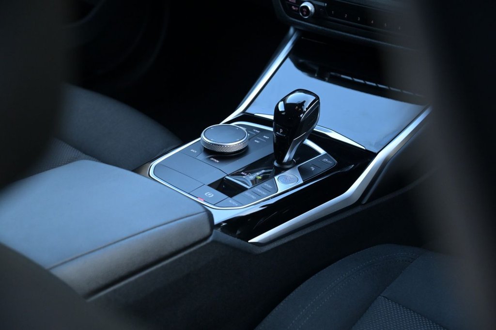 Used BMW 3 Series 2022 for sale - 76632117: Photo 22