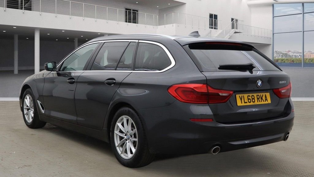 Used BMW 5 Series 2018 for sale - 77356290: Photo 3