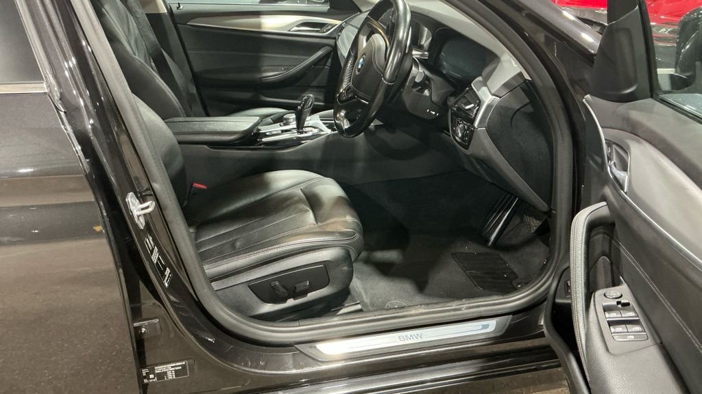 Used BMW 5 Series 2018 for sale - 77356290: Photo 7