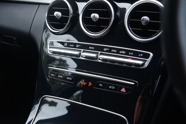 Used Mercedes-Benz C-Class 2018 for sale - 76010104: Photo 7