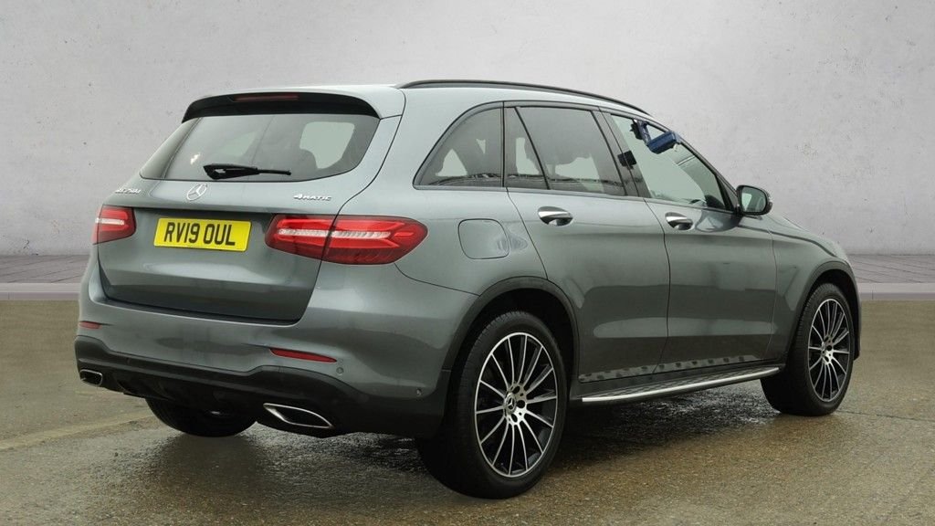 Used Mercedes-Benz GLC 2019 for sale - 77276121: Photo 2