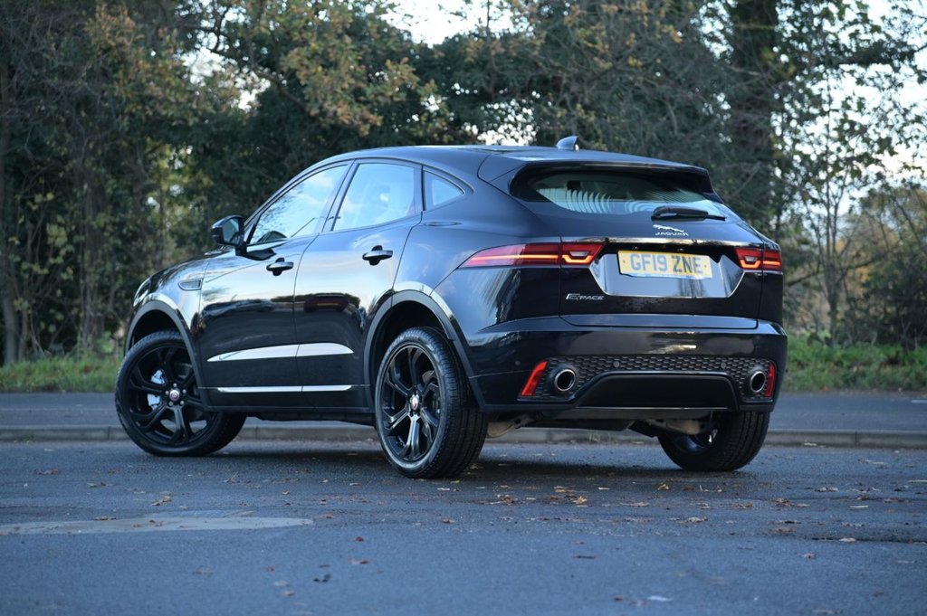 Used Jaguar E-Pace 2019 for sale - 76429841: Photo 2