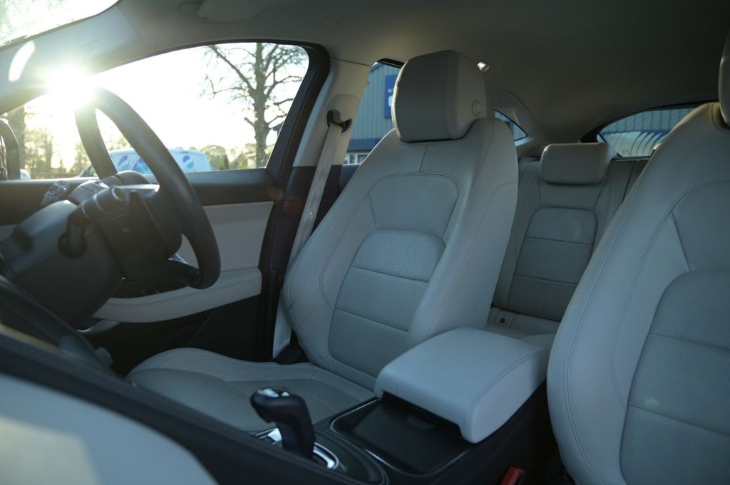 Used Jaguar E-Pace 2019 for sale - 76429841: Photo 25