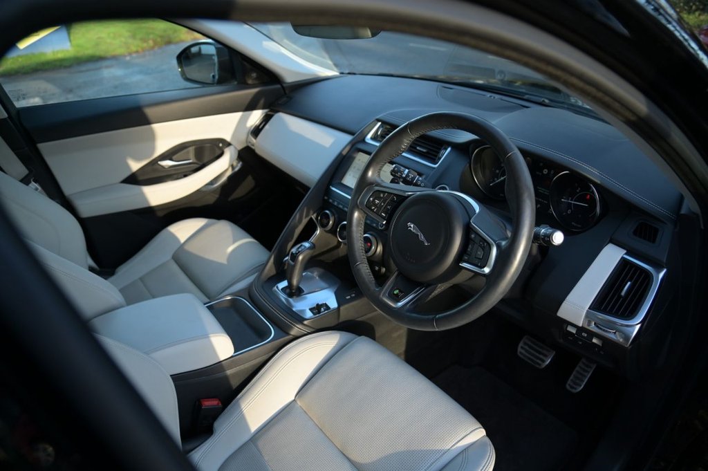 Used Jaguar E-Pace 2019 for sale - 76429841: Photo 30