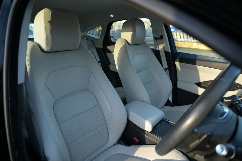 Used Jaguar E-Pace 2019 for sale - 76429841: Photo 31