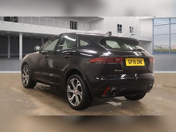 Used Jaguar E-Pace 2019 for sale - 76429841: Photo