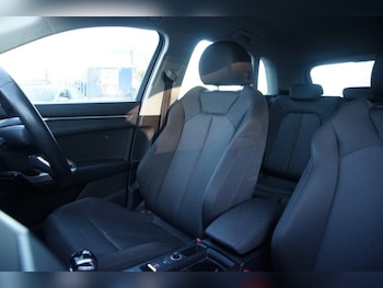 Used Audi Q3 2019 for sale - 76132928: Photo 2