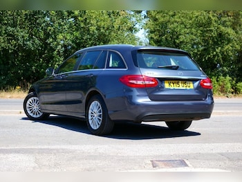 Used Mercedes-Benz C Class 2015 for sale - 79166582: Photo