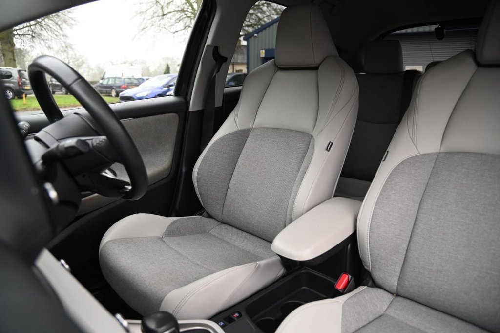 Used Toyota Yaris 2020 for sale - 77748484: Photo 24