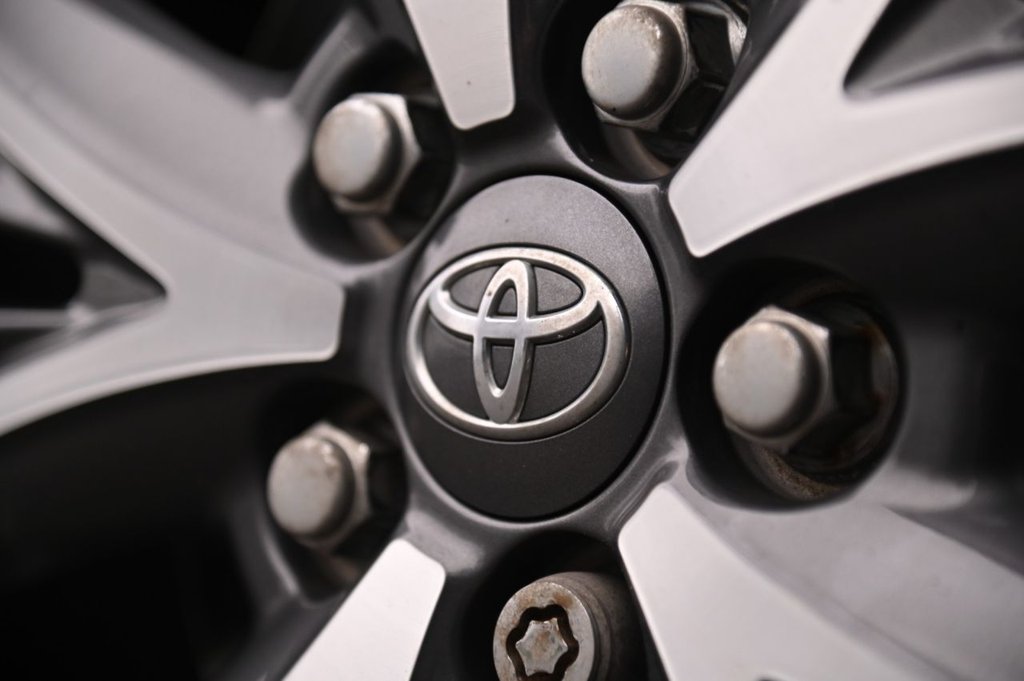 Used Toyota Yaris 2020 for sale - 77748484: Photo 41