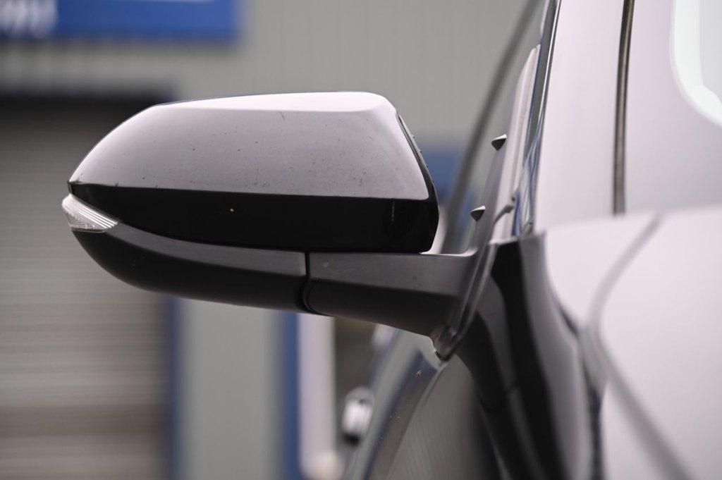 Used Toyota Yaris 2020 for sale - 77748484: Photo 42