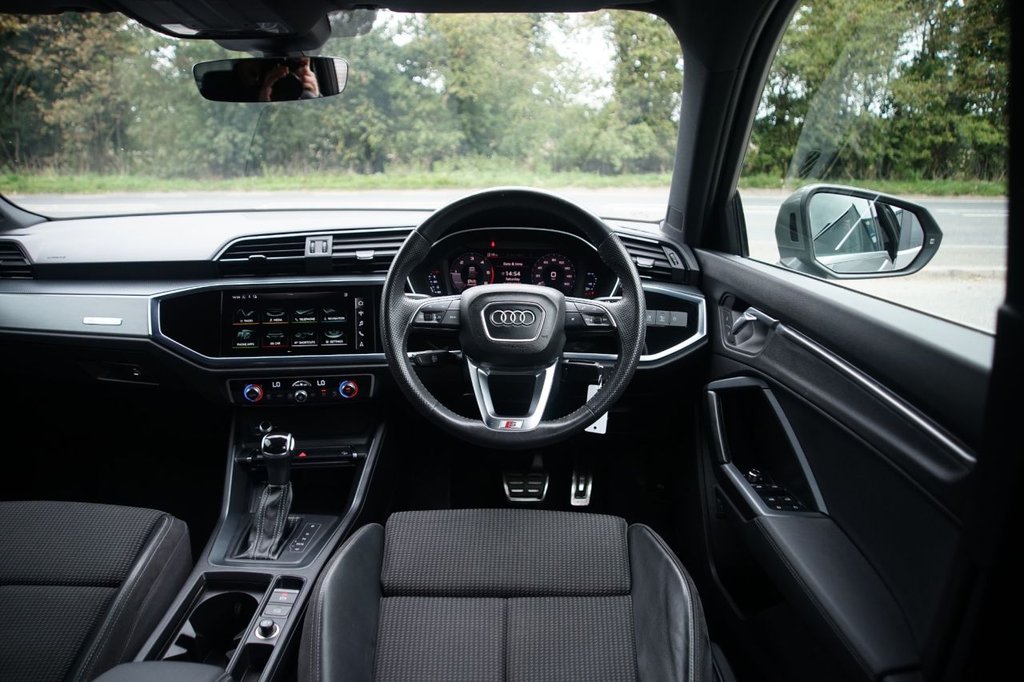 Used Audi Q3 2019 for sale - 76105666: Photo 9