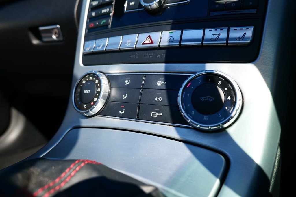 Used Mercedes-Benz SLK 2015 for sale - 78153795: Photo 18