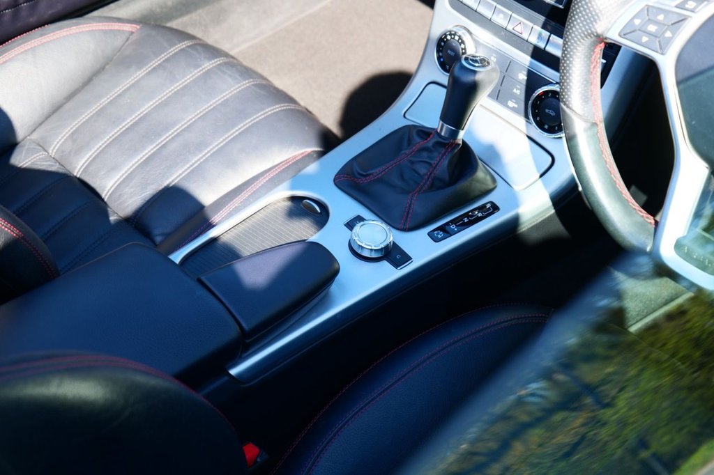 Used Mercedes-Benz SLK 2015 for sale - 78153795: Photo 19