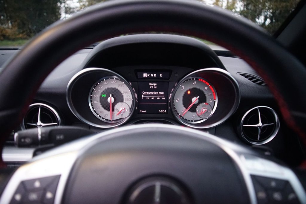 Used Mercedes-Benz SLK 2014 for sale - 76376344: Photo 13