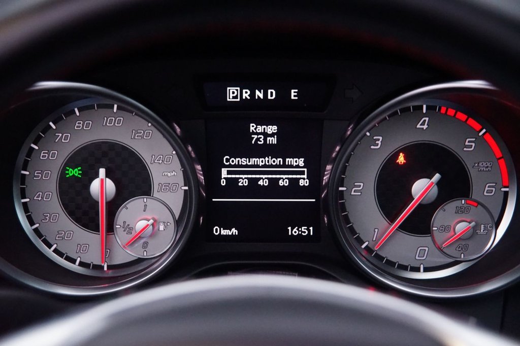 Used Mercedes-Benz SLK 2014 for sale - 76376344: Photo 14