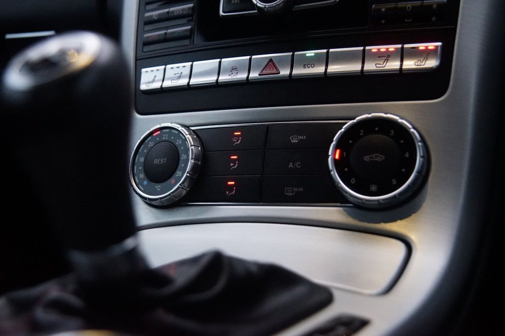 Used Mercedes-Benz SLK 2014 for sale - 76376344: Photo 20