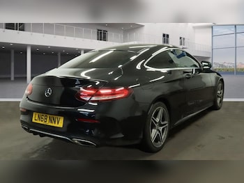 Used Mercedes-Benz C Class 2018 for sale - 77356470: Photo