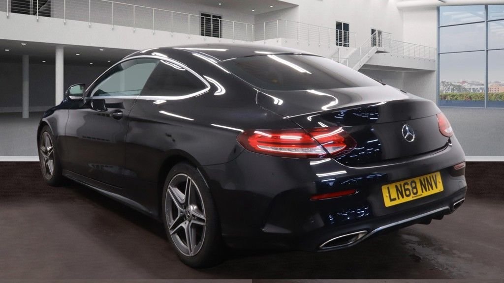 Used Mercedes-Benz C Class 2018 for sale - 77356470: Photo 3