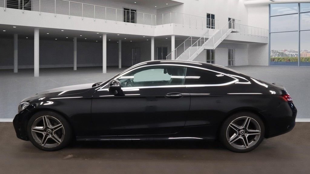 Used Mercedes-Benz C Class 2018 for sale - 77356470: Photo 6