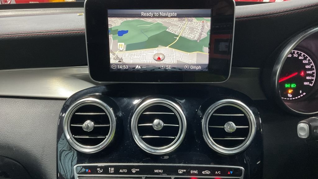 Used Mercedes-Benz GLC 2019 for sale - 77111067: Photo 10