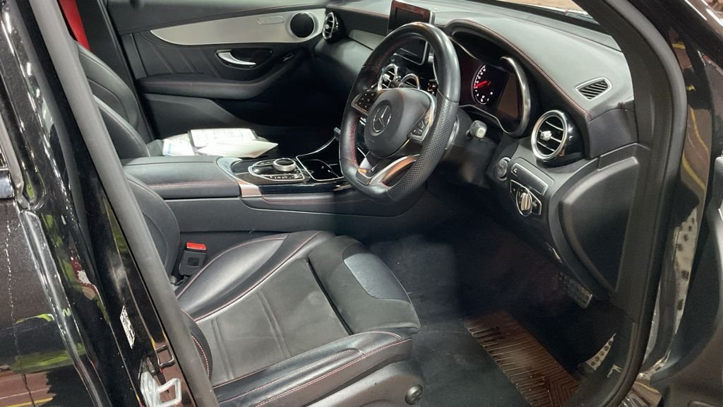 Used Mercedes-Benz GLC 2019 for sale - 77111067: Photo 7