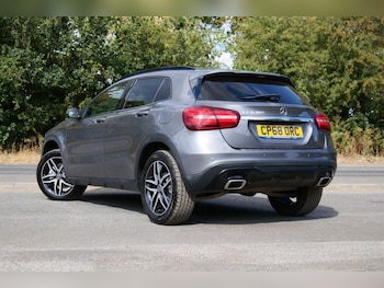 Used Mercedes-Benz GLA 2019 for sale - 79370946: Photo