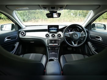 Used Mercedes-Benz GLA 2019 for sale - 79370946: Photo