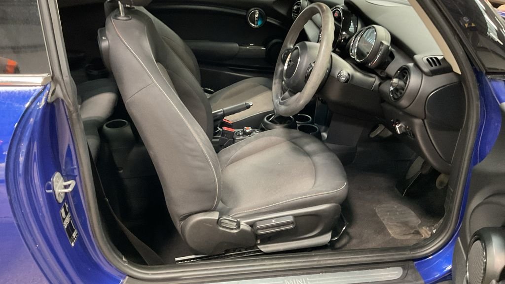 Used MINI Hatch 2019 for sale - 76406443: Photo 5