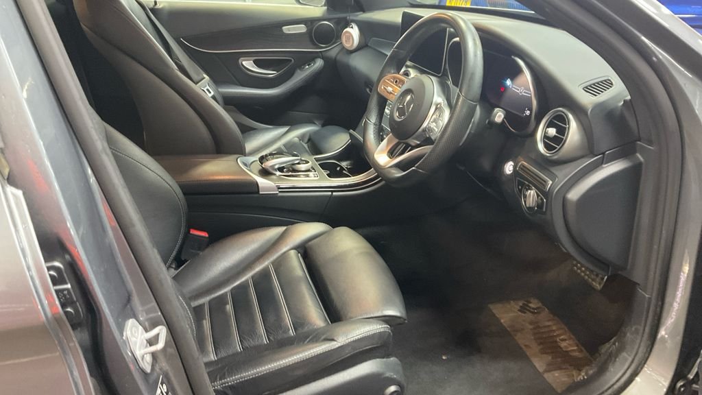Used Mercedes-Benz C Class 2019 for sale - 76632516: Photo 7