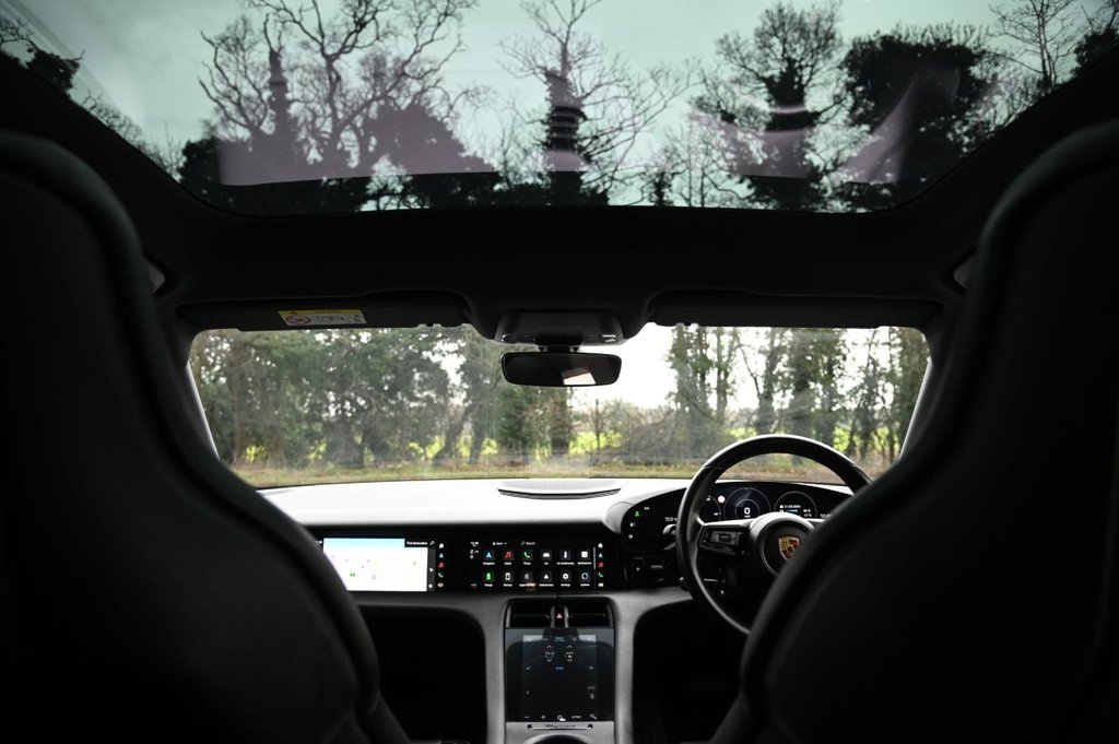 Used Porsche Taycan 2021 for sale - 77227541: Photo 18