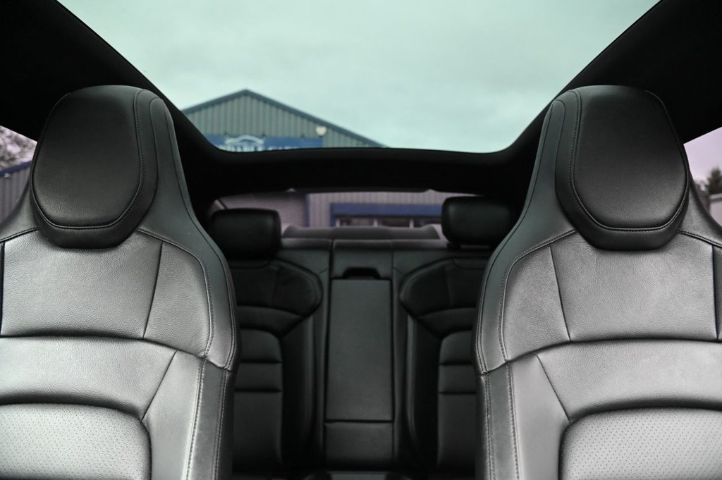 Used Porsche Taycan 2021 for sale - 77227541: Photo 19