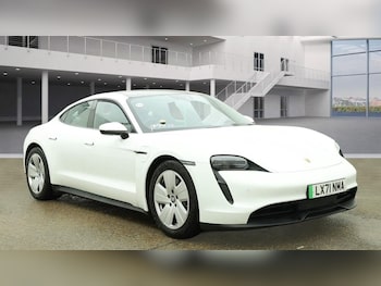 Used Porsche Taycan 2021 for sale - 77227541: Photo