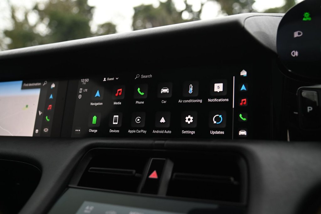 Used Porsche Taycan 2021 for sale - 77227541: Photo 21