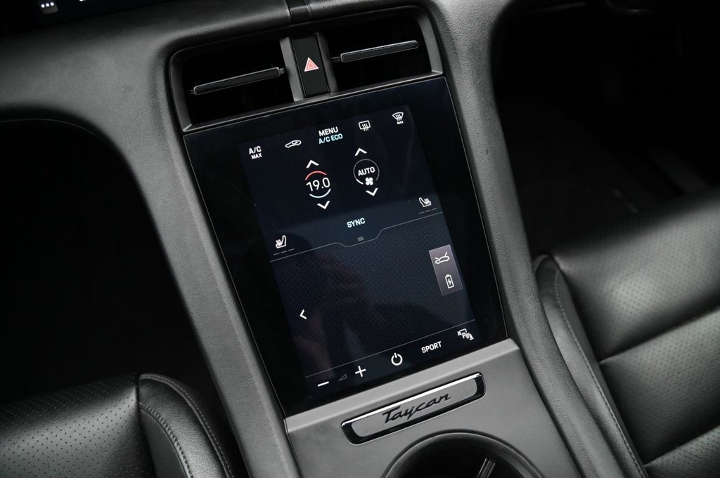 Used Porsche Taycan 2021 for sale - 77227541: Photo 24