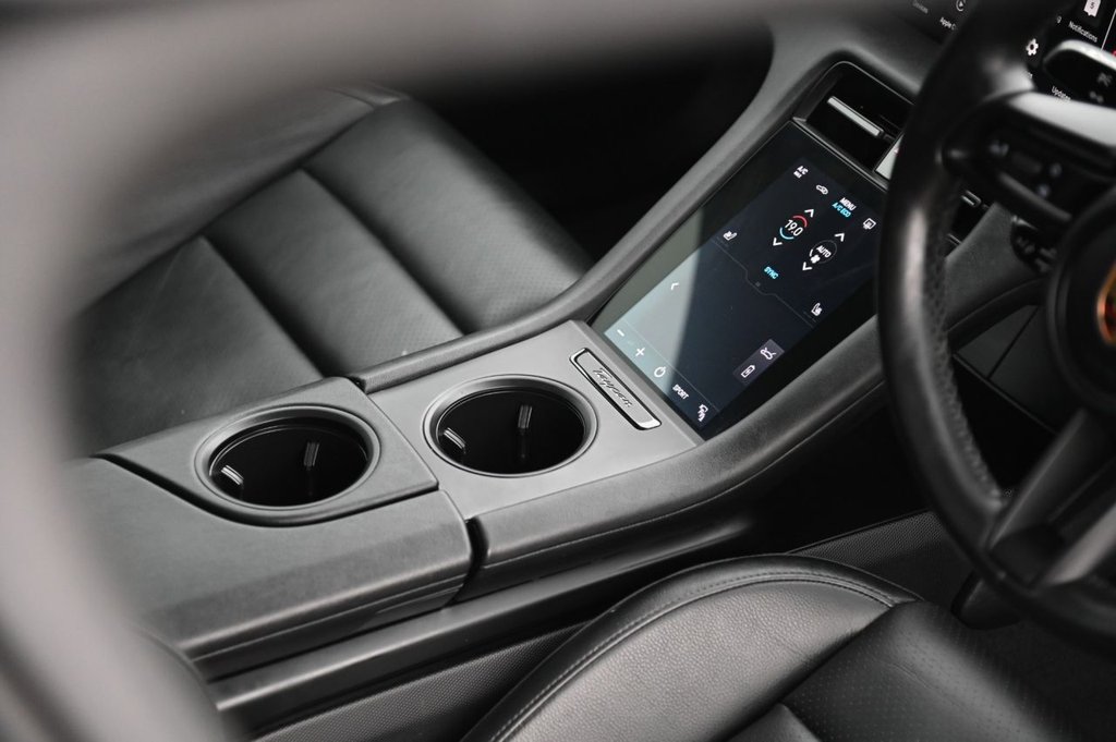 Used Porsche Taycan 2021 for sale - 77227541: Photo 26