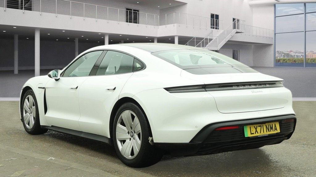 Used Porsche Taycan 2021 for sale - 77227541: Photo 3