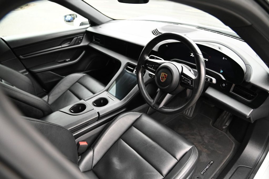 Used Porsche Taycan 2021 for sale - 77227541: Photo 33