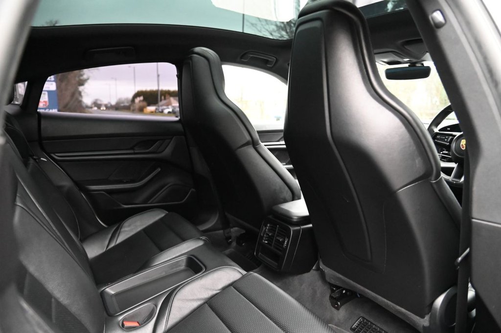 Used Porsche Taycan 2021 for sale - 77227541: Photo 36