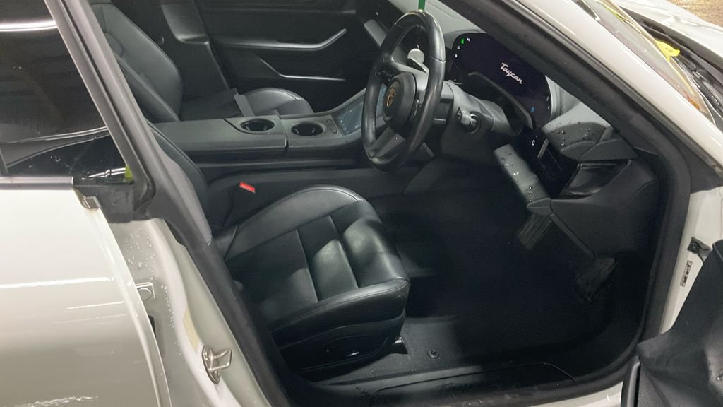 Used Porsche Taycan 2021 for sale - 77227541: Photo 7