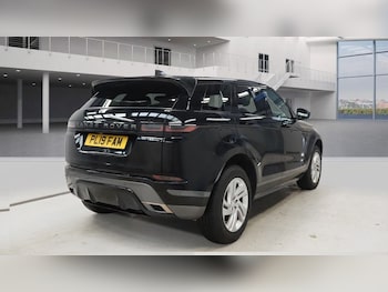 Used Land Rover Range Rover Evoque 2019 for sale - 76010125: Photo 2