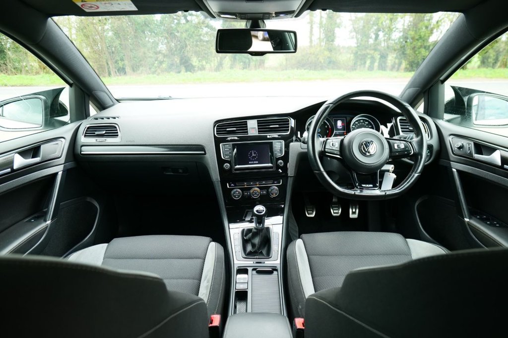 Used Volkswagen Golf 2015 for sale - 78110228: Photo 3