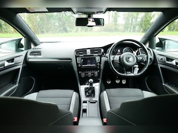 Used Volkswagen Golf 2015 for sale - 78110228: Photo