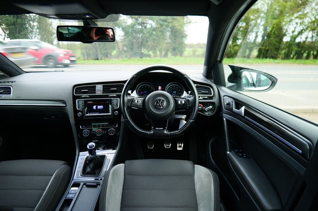 Used Volkswagen Golf 2015 for sale - 78110228: Photo 9