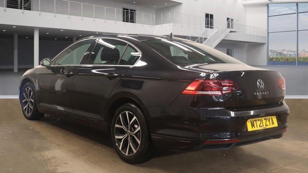 Used Volkswagen Passat 2021 for sale - 76148172: Photo 3